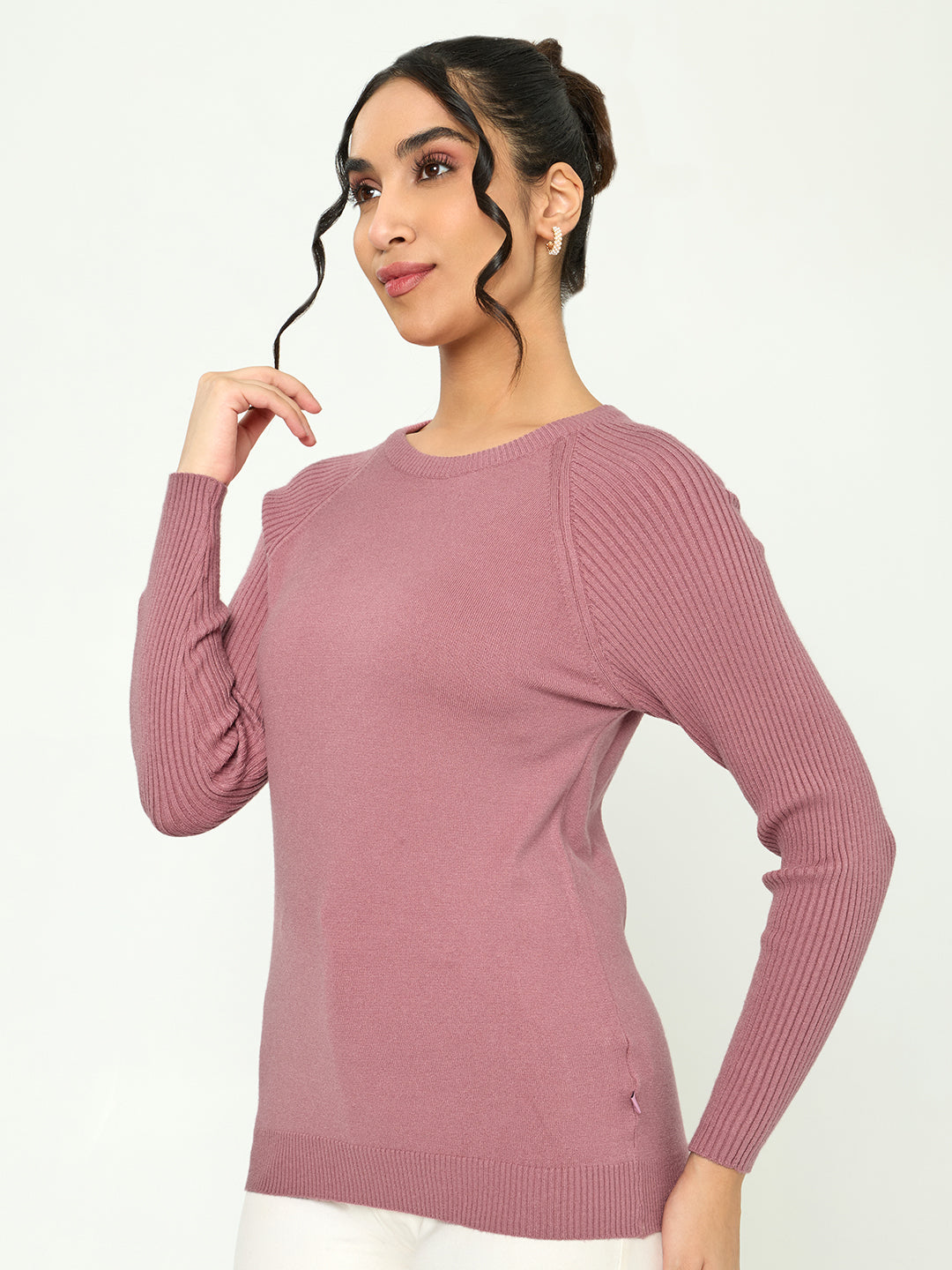 Women Light Pink Solid Round Neck Full Sleeve Sceavy