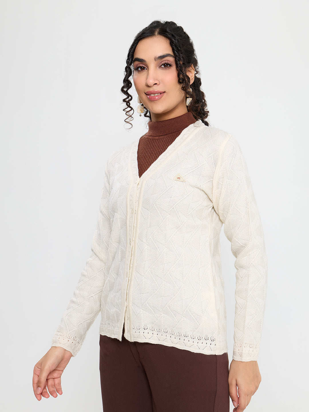 Women Cream Self Design V Neck Full Sleeve Cardigan