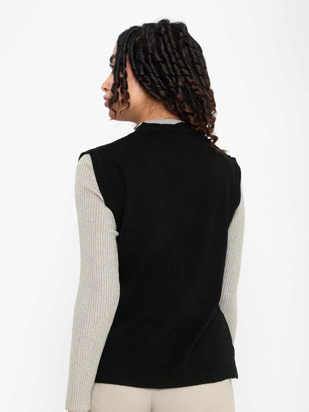 Women Black Self Design V Neck Sleeveless Cardigan