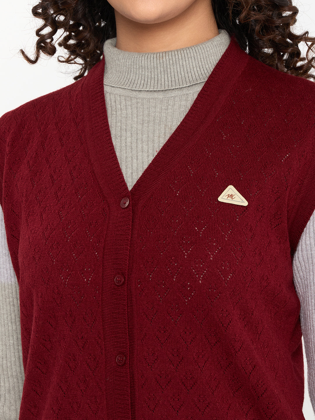 Women Maroon Self Design V Neck Sleeveless Cardigan
