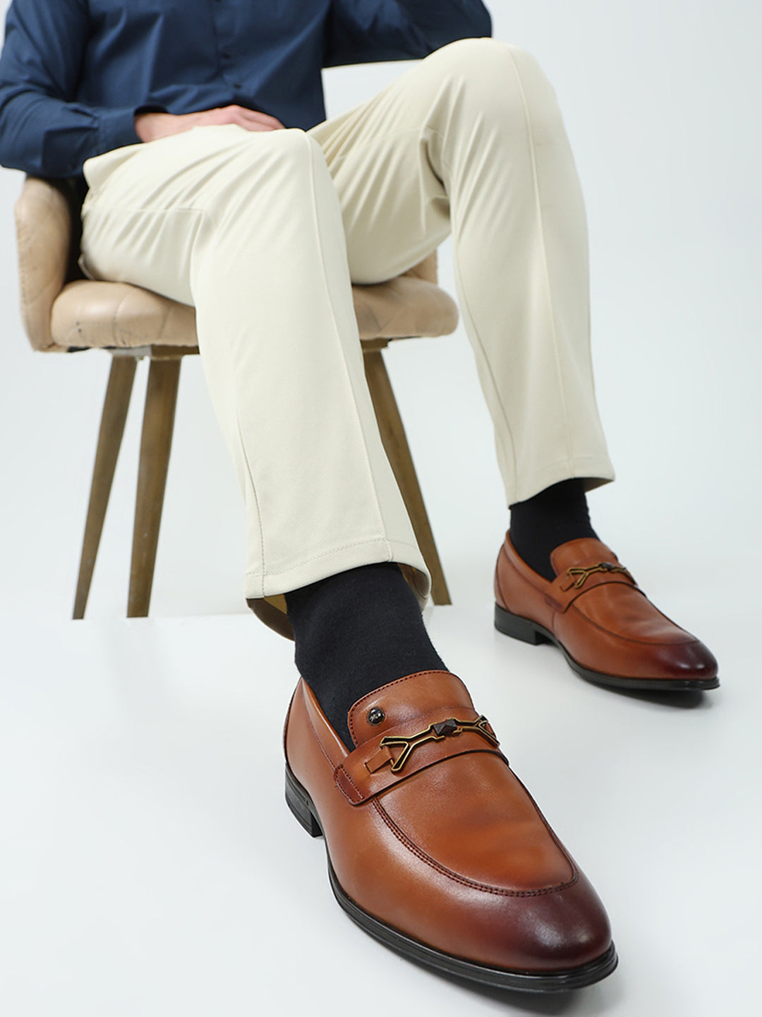 Men Tan Slip on Genuine Leather Horse-Bit Buckle Loafers