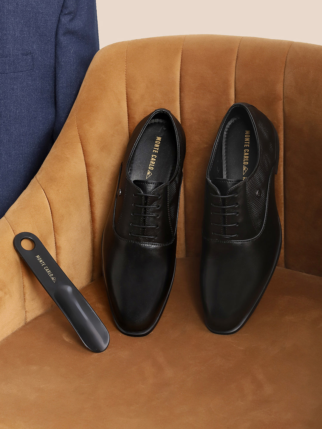 Men Black Solid Lace Up Genuine Leather Formal Oxfords