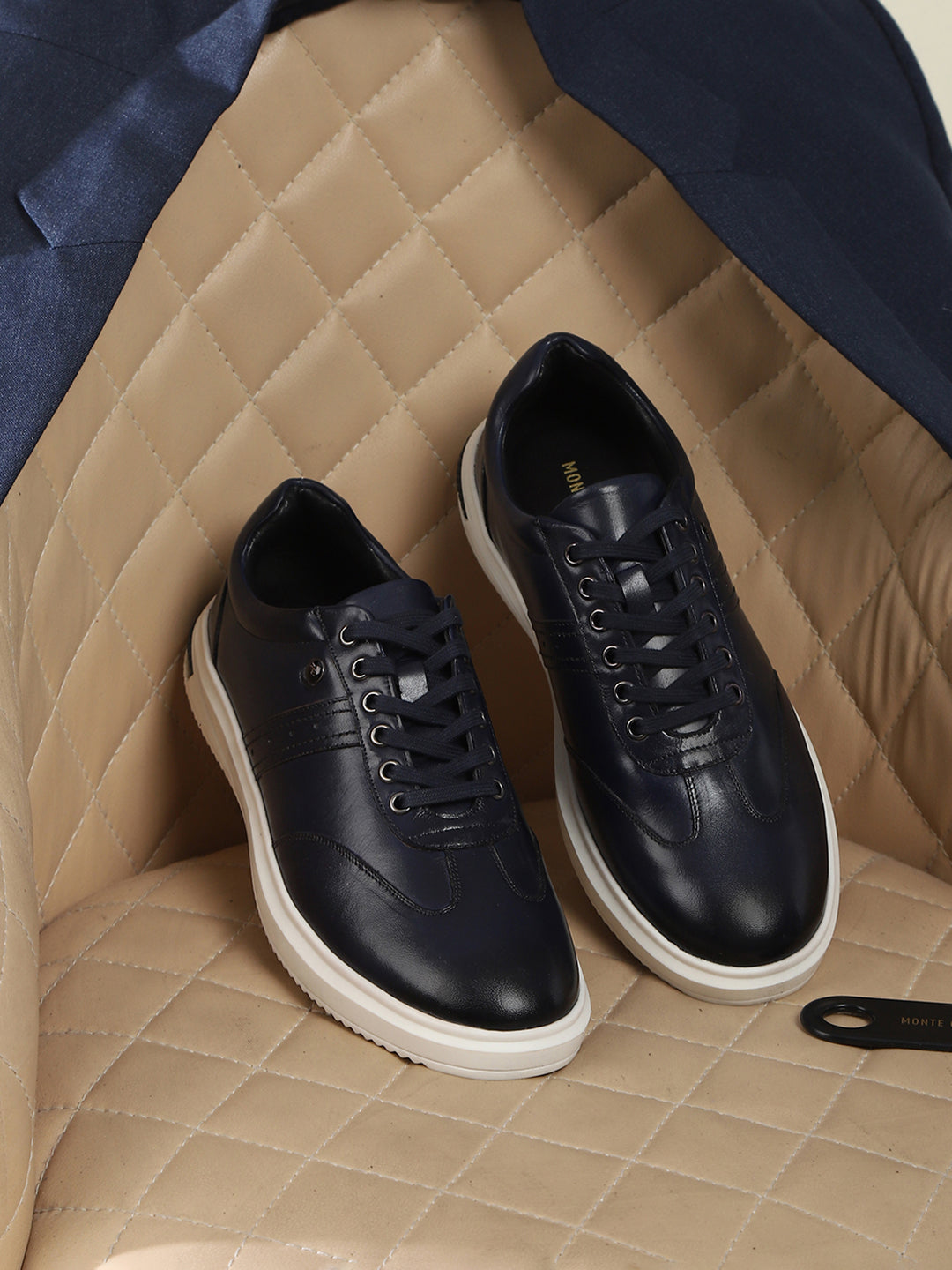 Men Navy Blue Lace-Up Genuine Leather Casual Sneaker