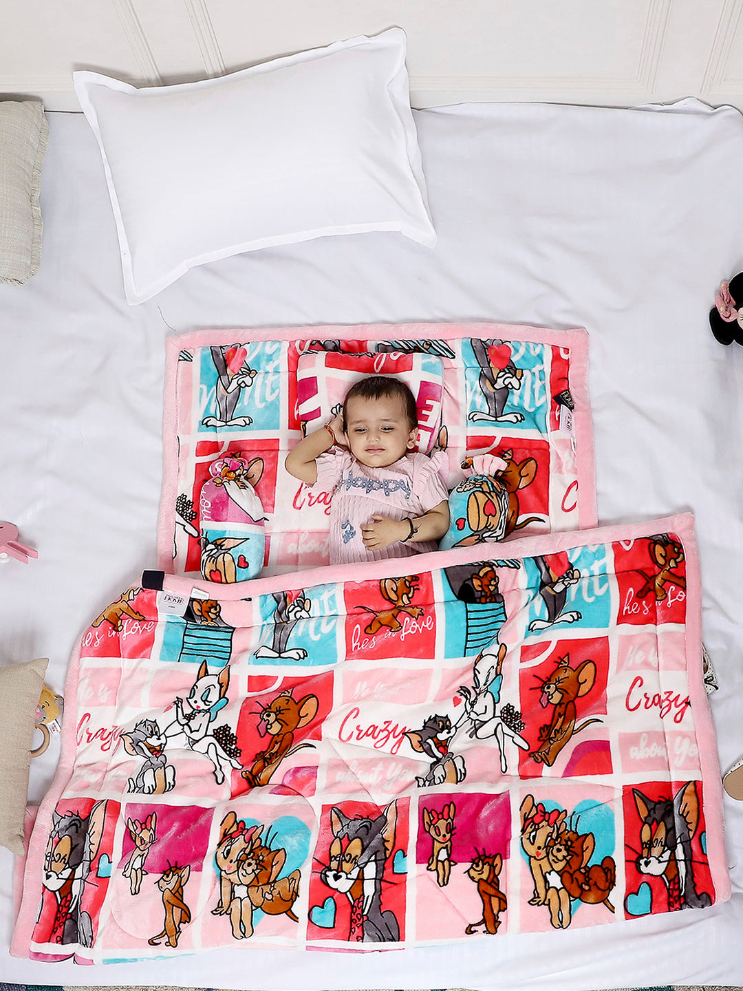 Printed Baby Blanket 3 Ply, 1609 GSM 5Pcs Set (1 Baby Comforter, 1 Bedsheet, 1 Neck Pillow & 2 Bolster)