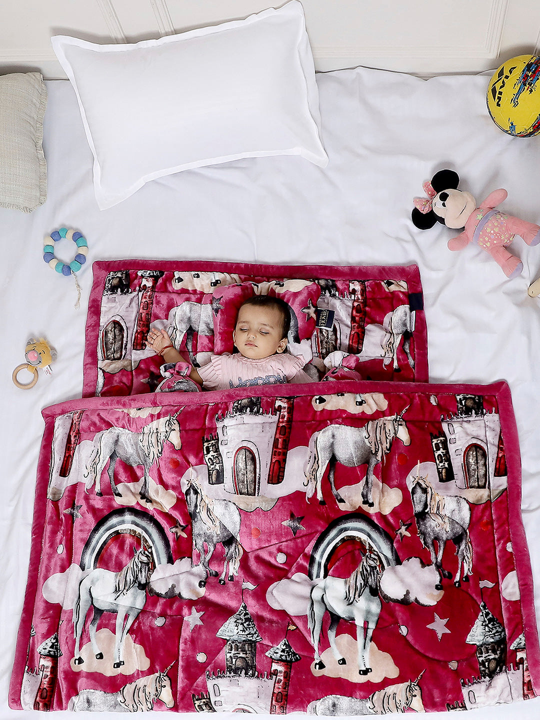 Printed Baby Blanket 3 Ply, 1609 GSM 5Pcs Set (1 Baby Comforter, 1 Bedsheet, 1 Neck Pillow & 2 Bolster)
