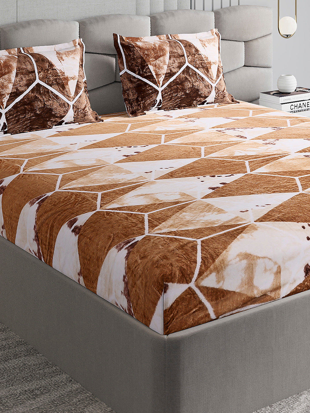 374 GSM Polyester Double Bed 1 Bedsheet with 2 Pillow Cover (Impression)