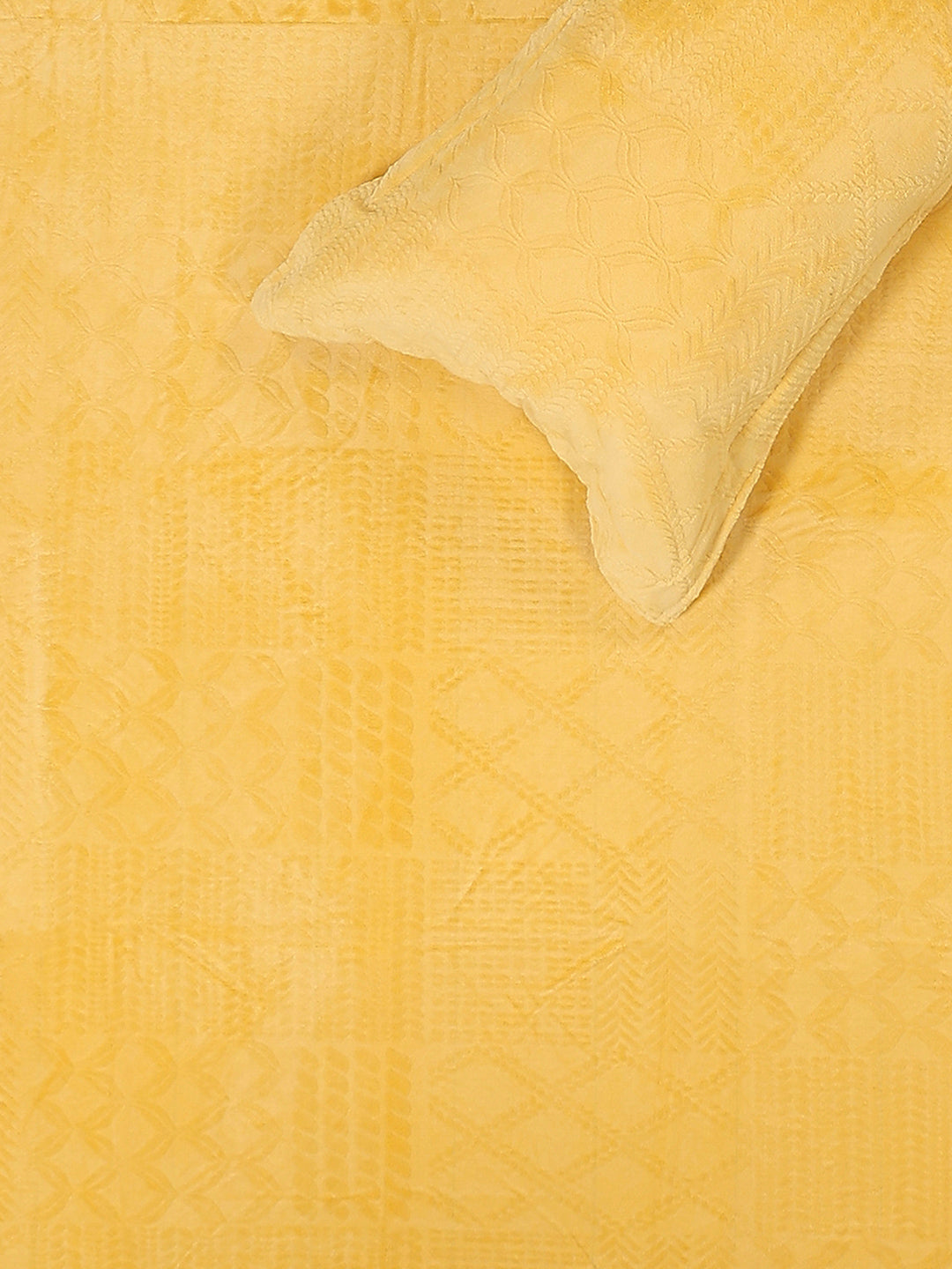 267 GSM 100% Polyester King Bed 1 Bedsheet with 2 Pillow Cover (Master Piece)