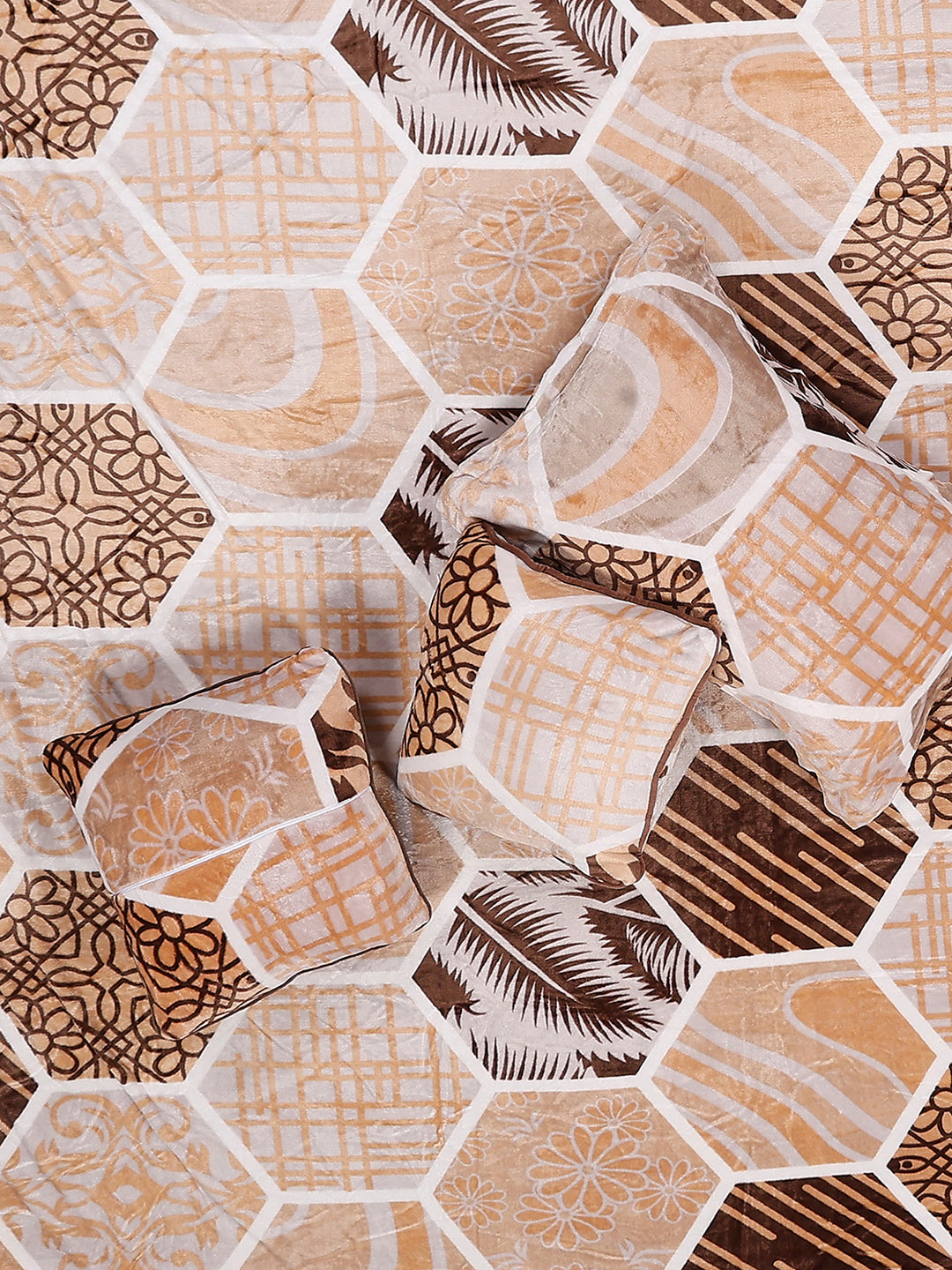 487 GSM 100% Polyester Double Bed 1 Bedsheet, 2 Pillow Cover & 2 Cushion Case (Pristine 4 Pcs Set)