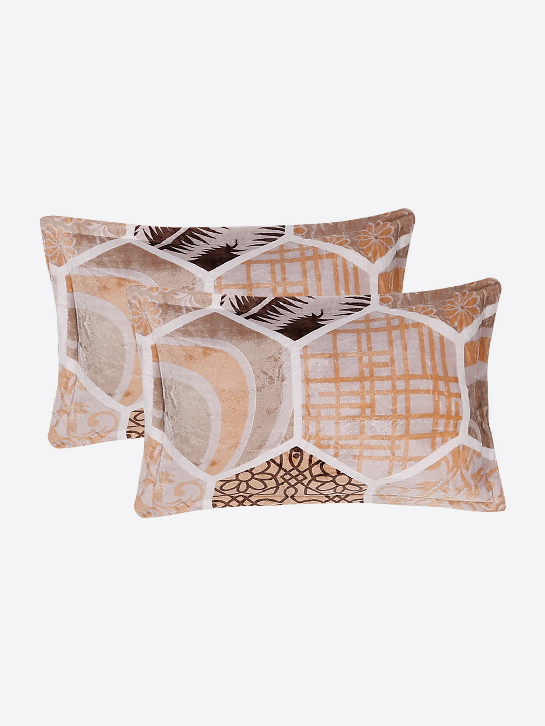 487 GSM 100% Polyester Double Bed 1 Bedsheet, 2 Pillow Cover & 2 Cushion Case (Pristine 4 Pcs Set)