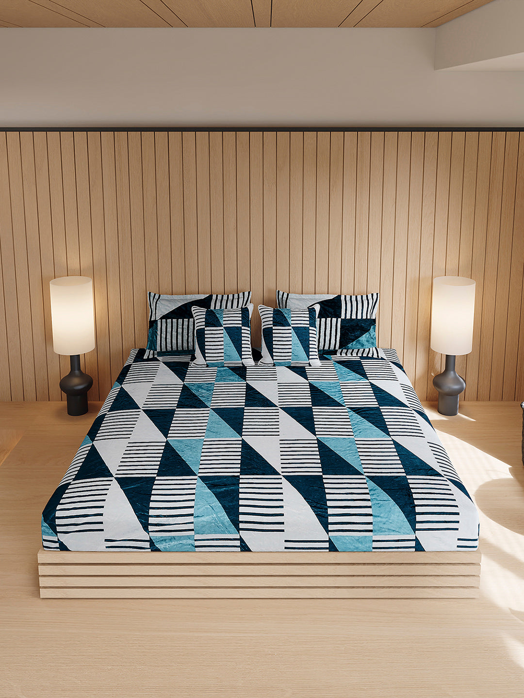 487 GSM Polyester Double Bed 1 Bedsheet, 2 Pillow Cover & 2 Cushion Case (Pristine 4 Pcs Set)