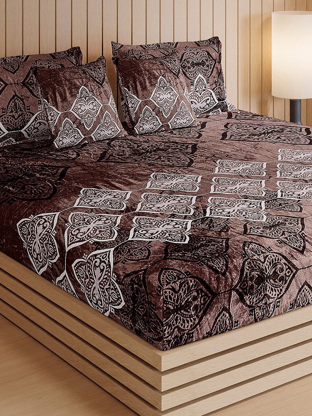 487 GSM 100% Polyester Double Bed 1 Bedsheet, 2 Pillow Cover & 2 Cushion Case (Pristine 4 Pcs Set)