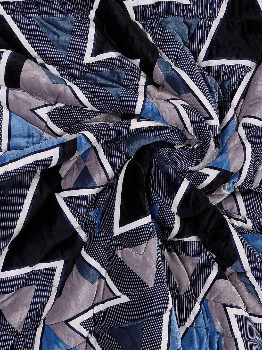 Printed Double Bed 852 GSM Comforter for Winter - (Altroz)