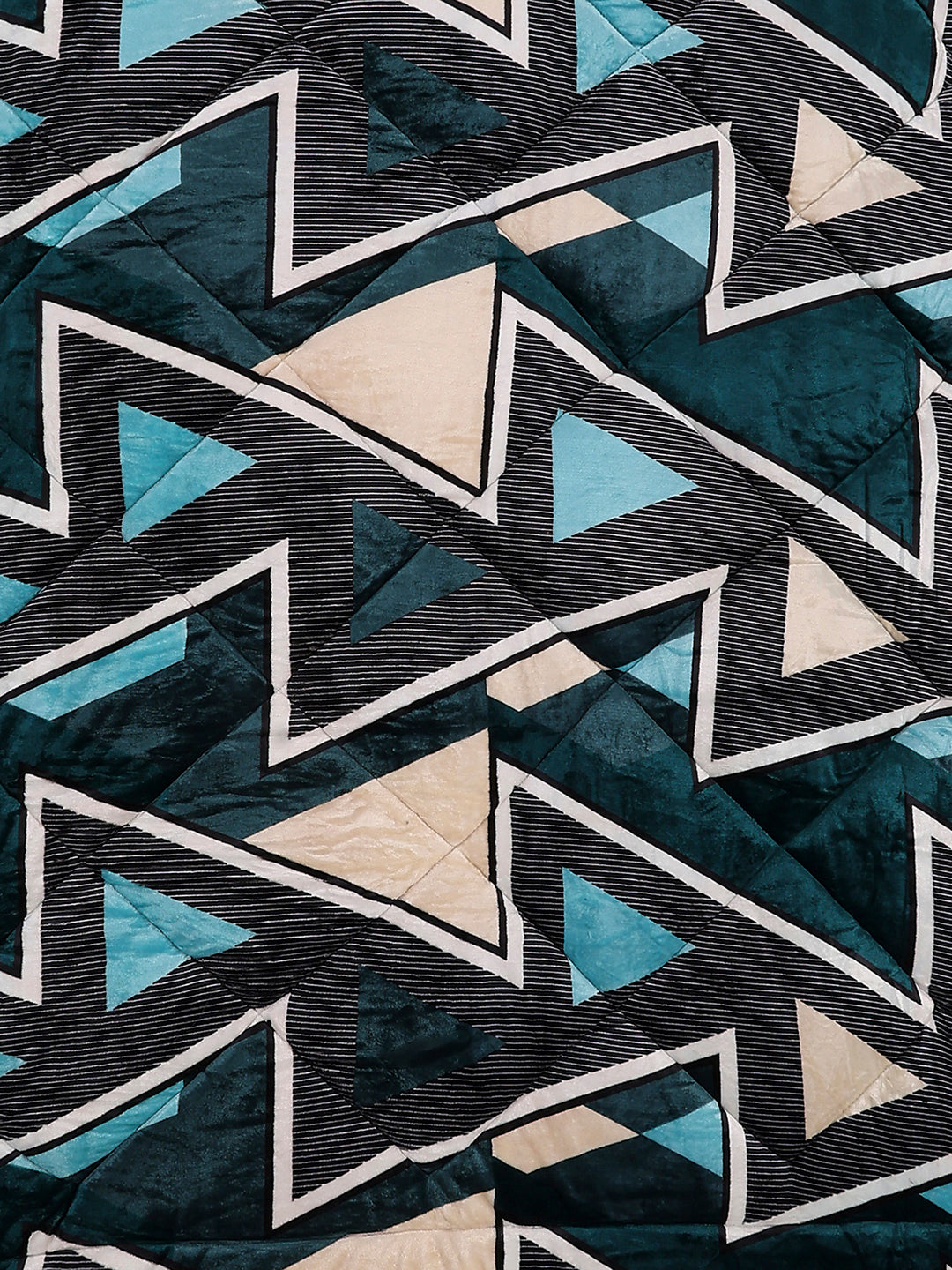 Printed Double Bed 852 GSM Comforter for Winter - (Altroz)