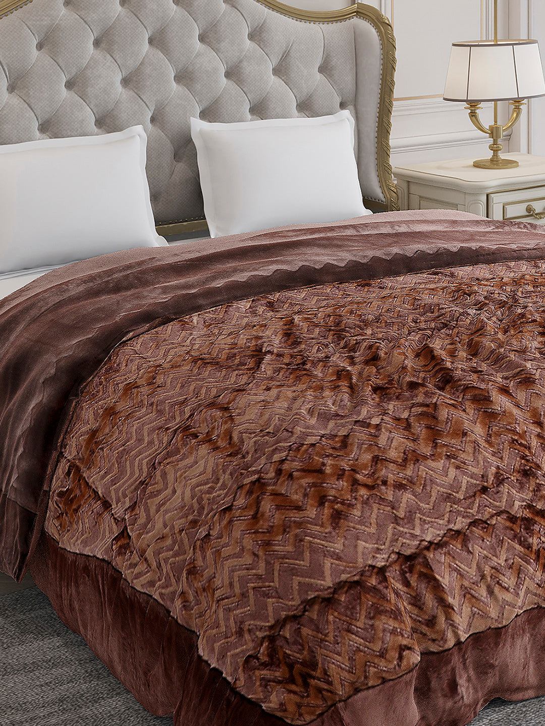 Printed Double Bed 1078 GSM Comforter for Winter - (Delicate)