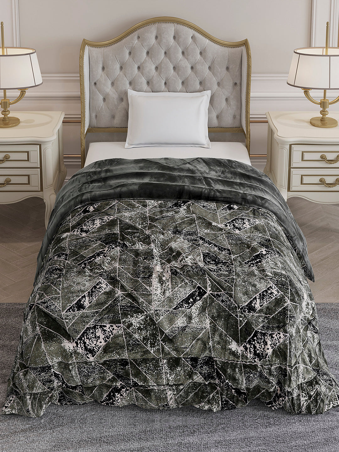 Printed Single Bed 992 GSM Comforter for Winter - (James)
