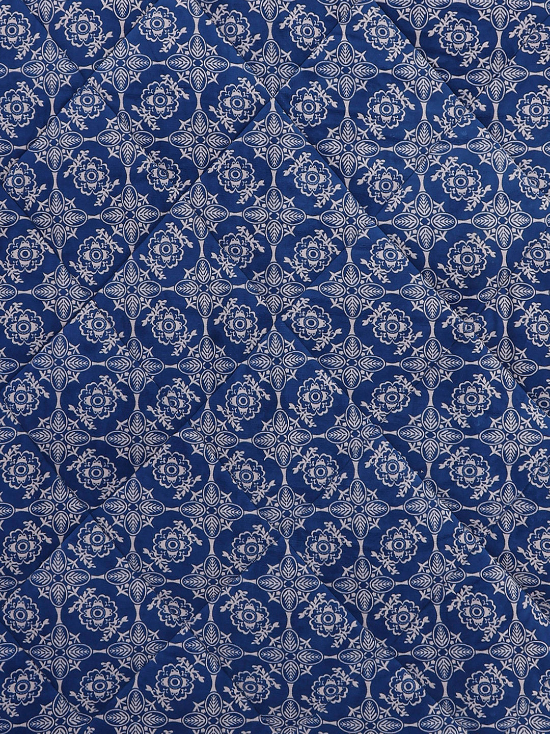 Printed Double Bed 210 GSM Comforter for Mild Winter (Nixie), Weight 729 gm