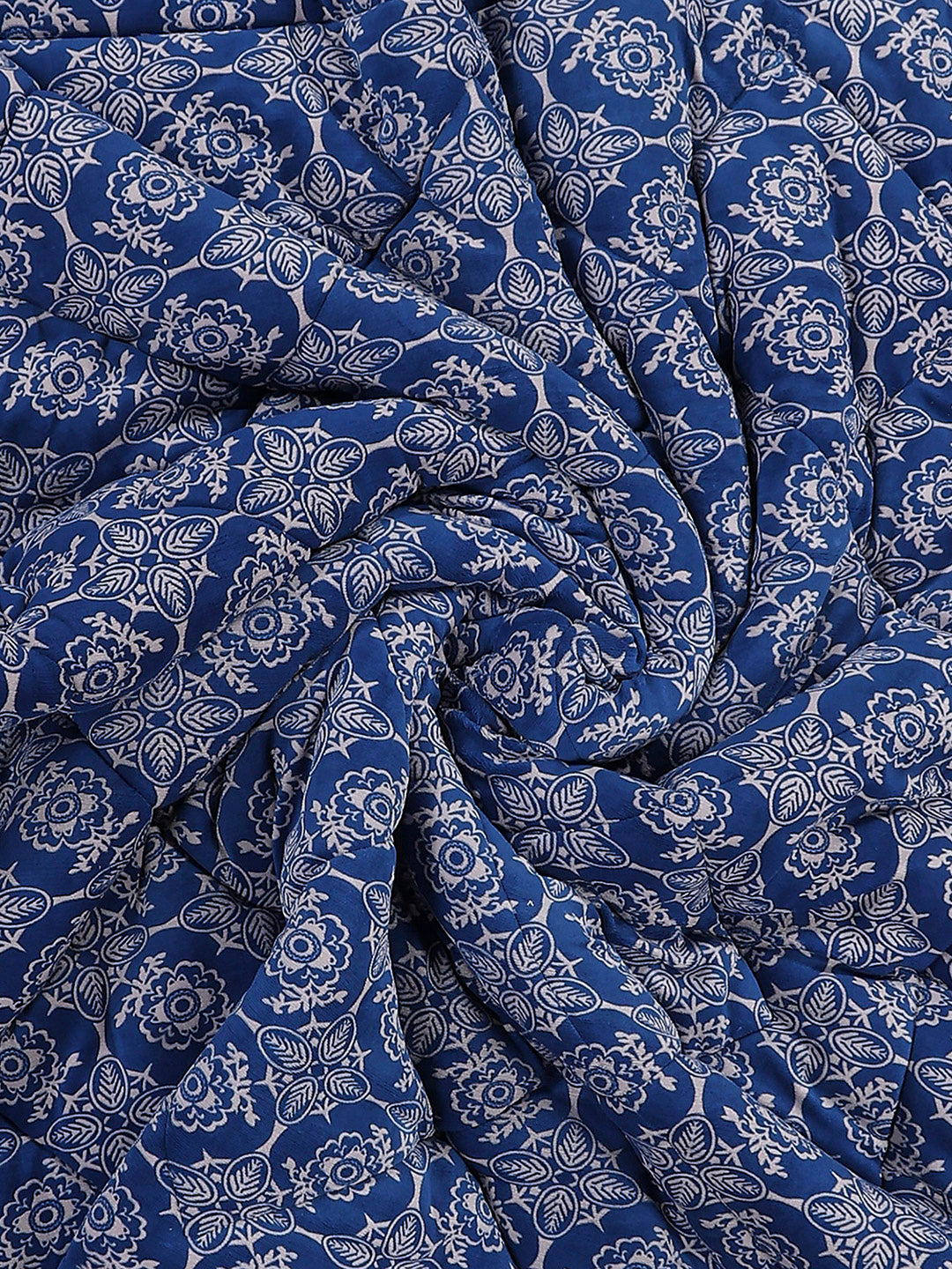 Printed Double Bed 210 GSM Comforter for Mild Winter (Nixie), Weight 729 gm