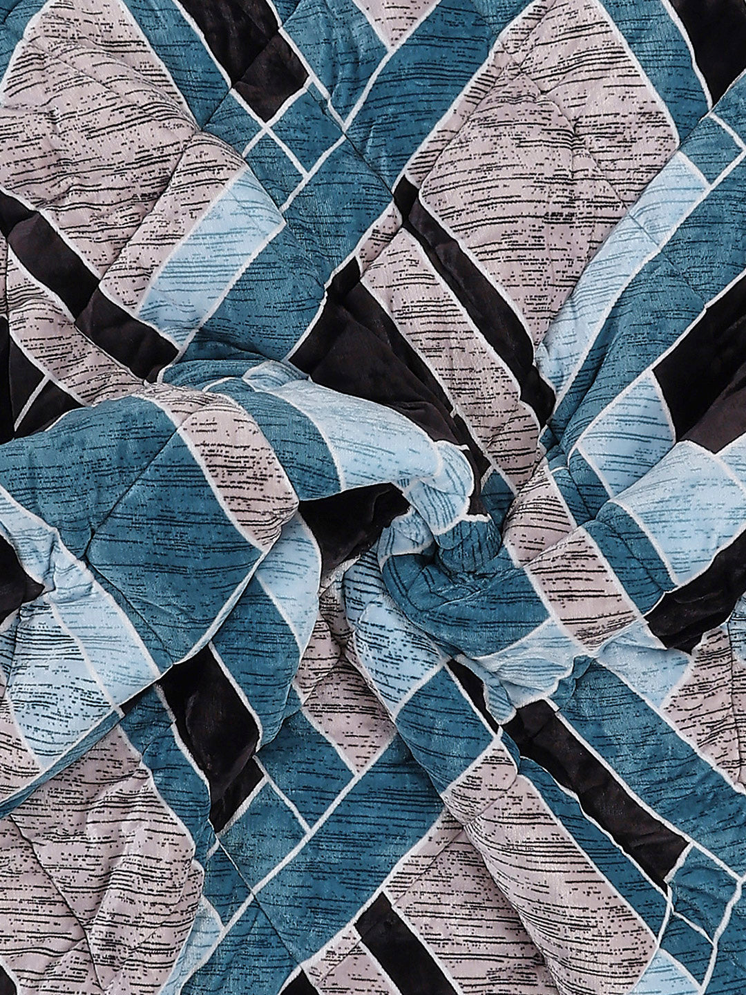 Printed Single Bed 966 GSM Comforter for Winter - (Teresa)