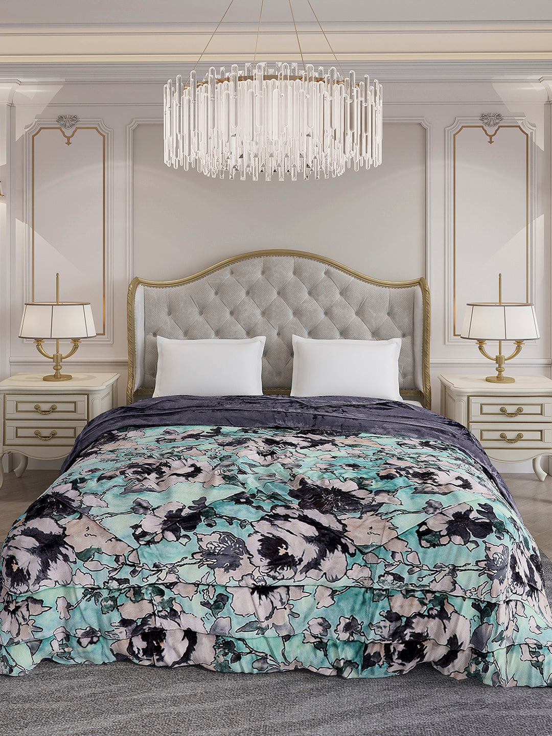Printed Double Bed 1009 GSM Comforter for Winter - (Wild Beauty)