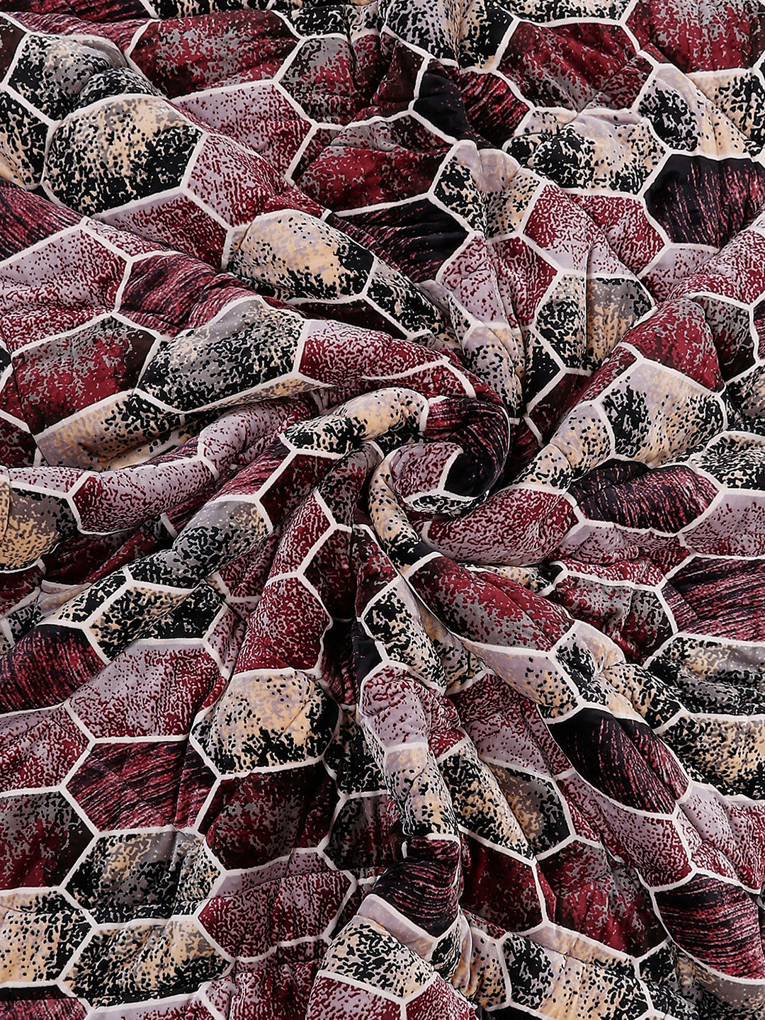 Printed Double Bed 1061 GSM Comforter for Winter - (Wisdom Gold)