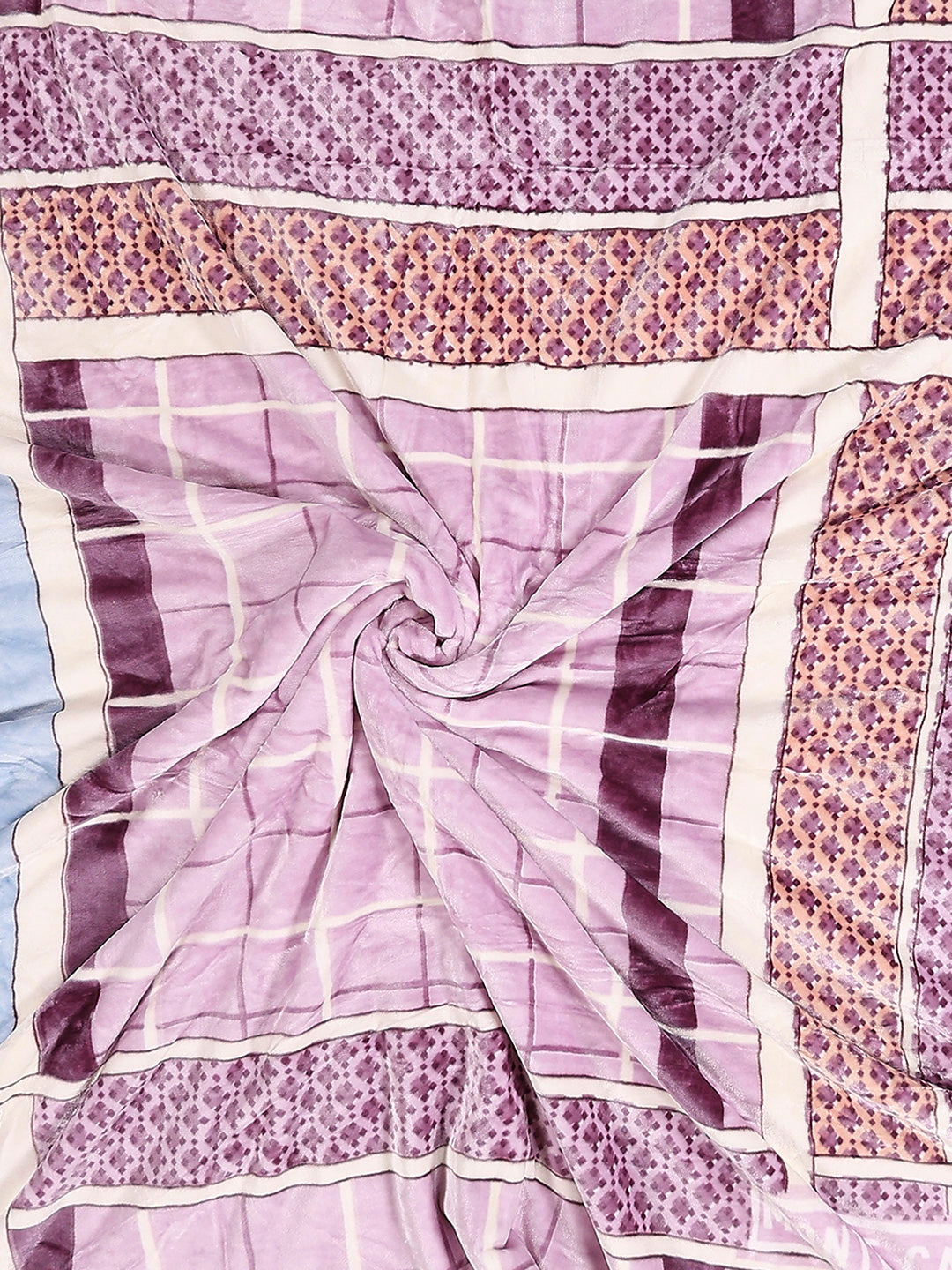 Printed Double Bed 3 Ply, 720 GSM Blanket for Heavy Winter - (Gala Glow)