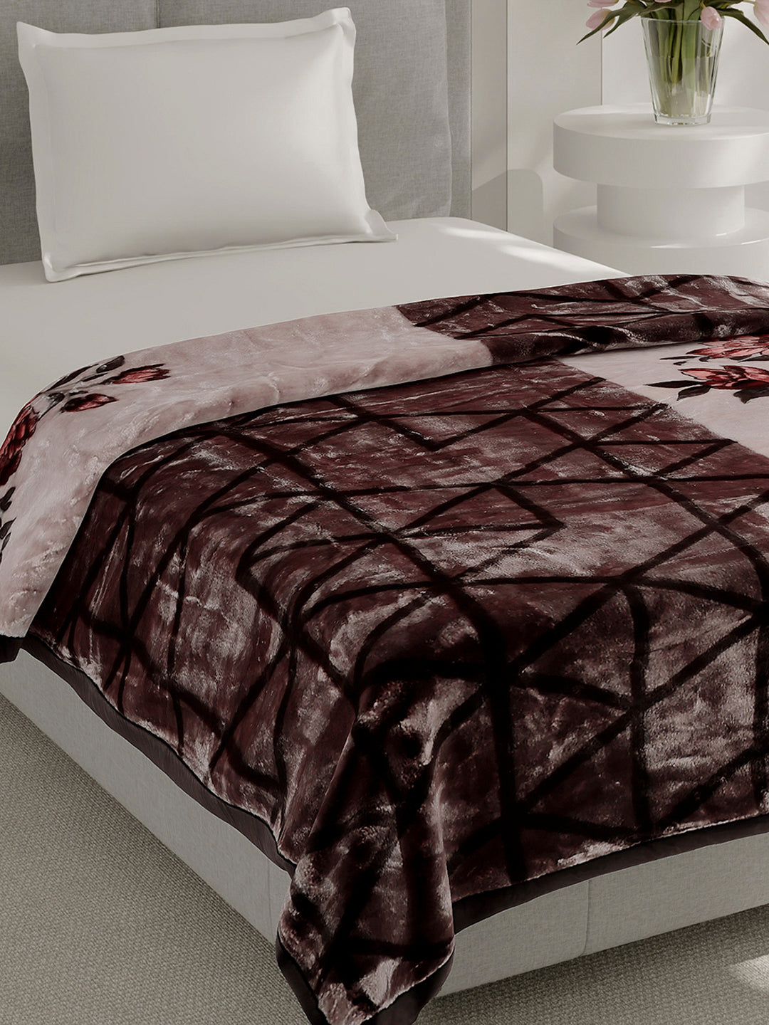 Printed Single Bed 2 Ply, 895 GSM Blanket for Heavy Winter - (Lavish Pvc)