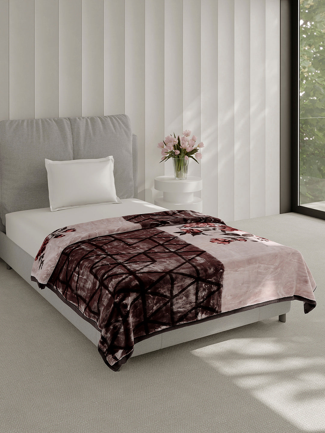 Printed Single Bed 2 Ply, 895 GSM Blanket for Heavy Winter - (Lavish Pvc)