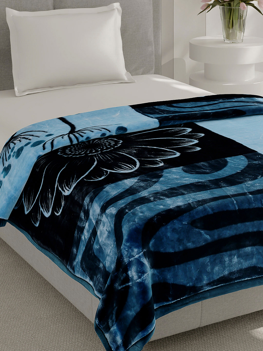 Printed Single Bed 2 Ply, 895 GSM Blanket for Heavy Winter - (Lavish Pvc)