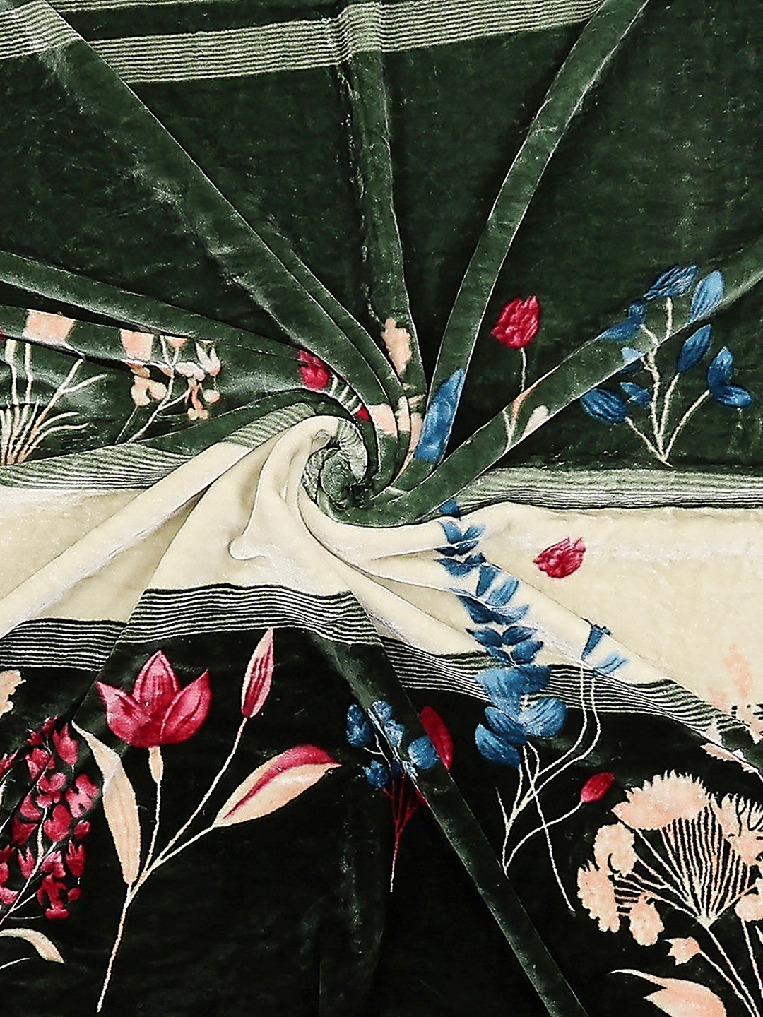 Printed Double Bed Blanket 1 Ply, 550 GSM, 2.9 kg (Roman)