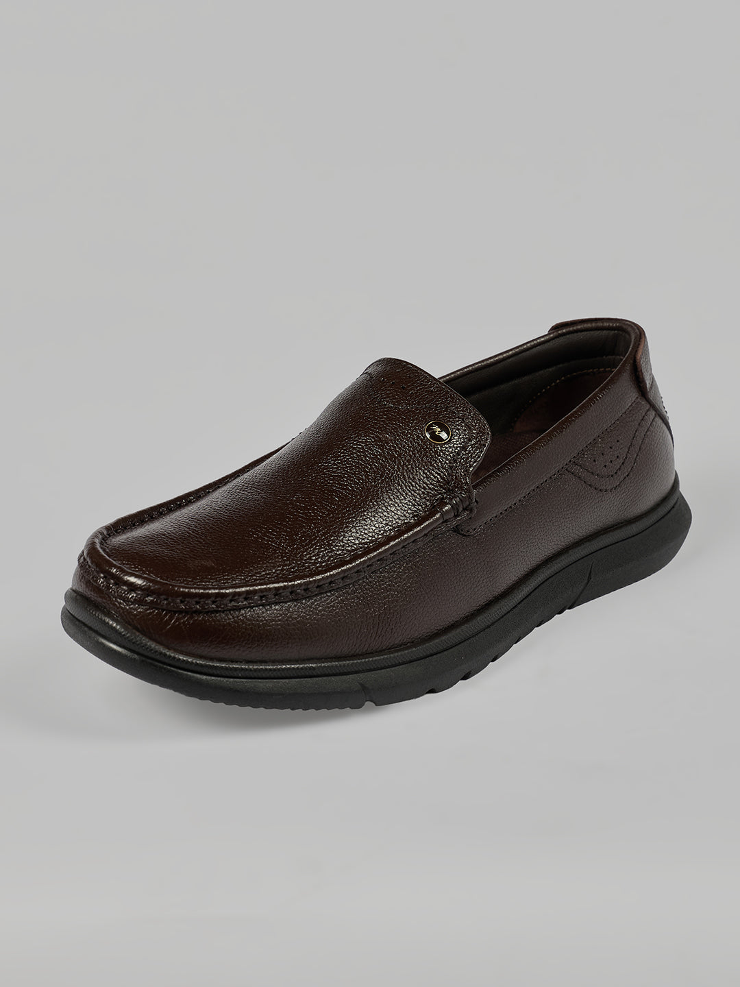 Monte Carlo Men's Leather Textured Moc-Toe Light Weight Slip-On Shoes