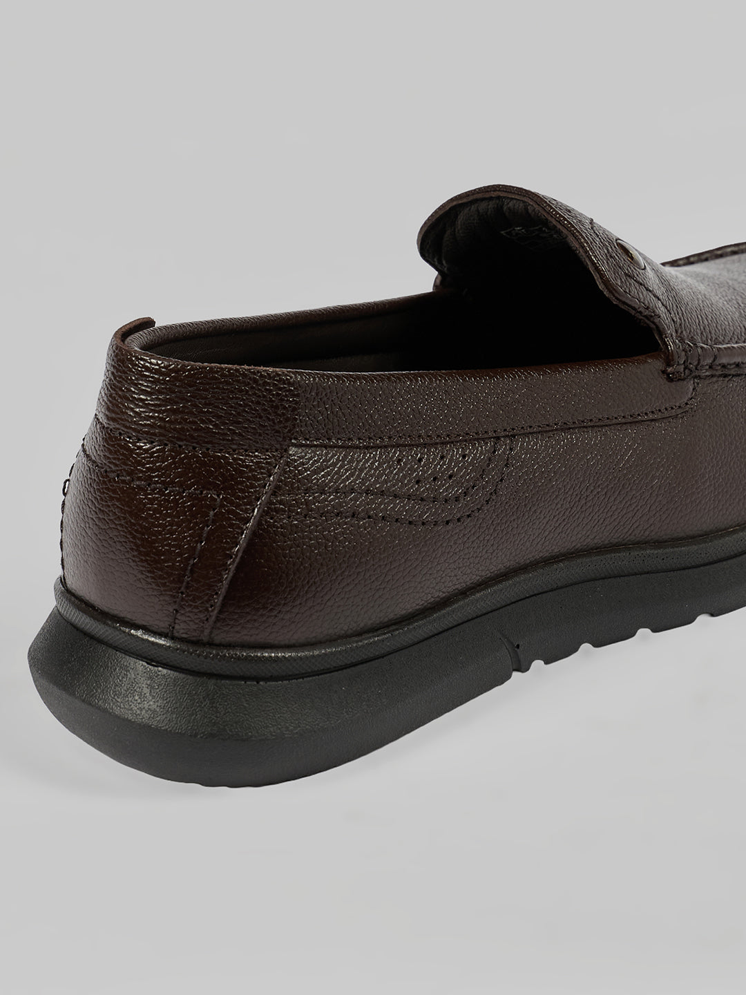 Monte Carlo Men's Leather Textured Moc-Toe Light Weight Slip-On Shoes