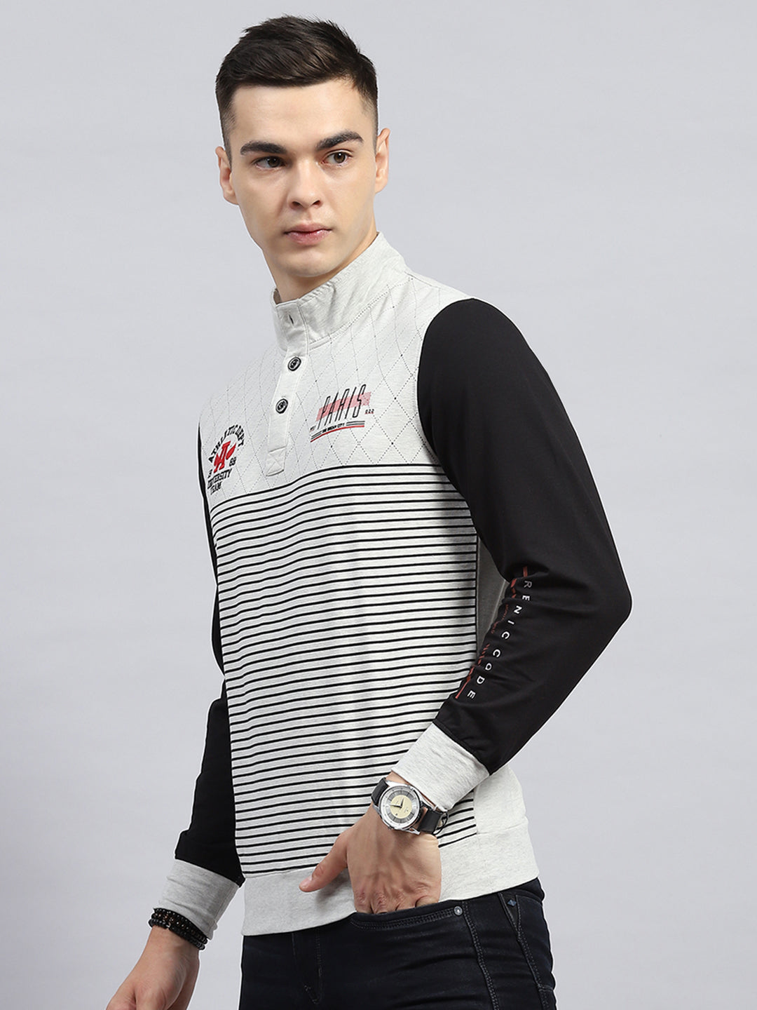 Men Black & White Printed Mock Neck Full Sleeve Winter T-Shirt