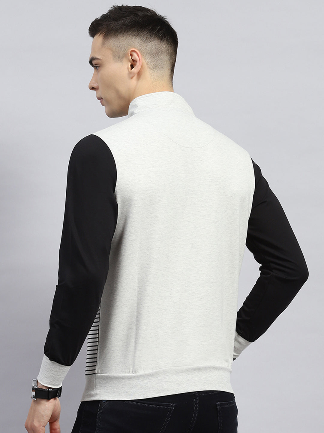 Men Black & White Printed Mock Neck Full Sleeve Winter T-Shirt