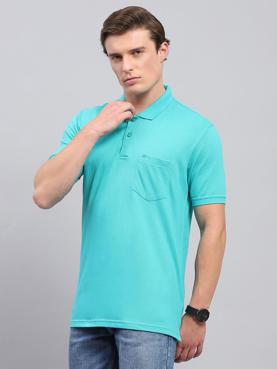 Men Green Solid Collar Half Sleeve T-Shirt