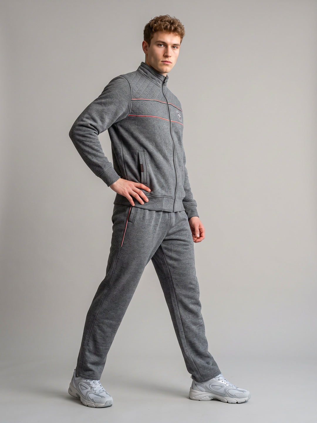 Men Grey Solid Collar Full Sleeve Winter Tracksuit