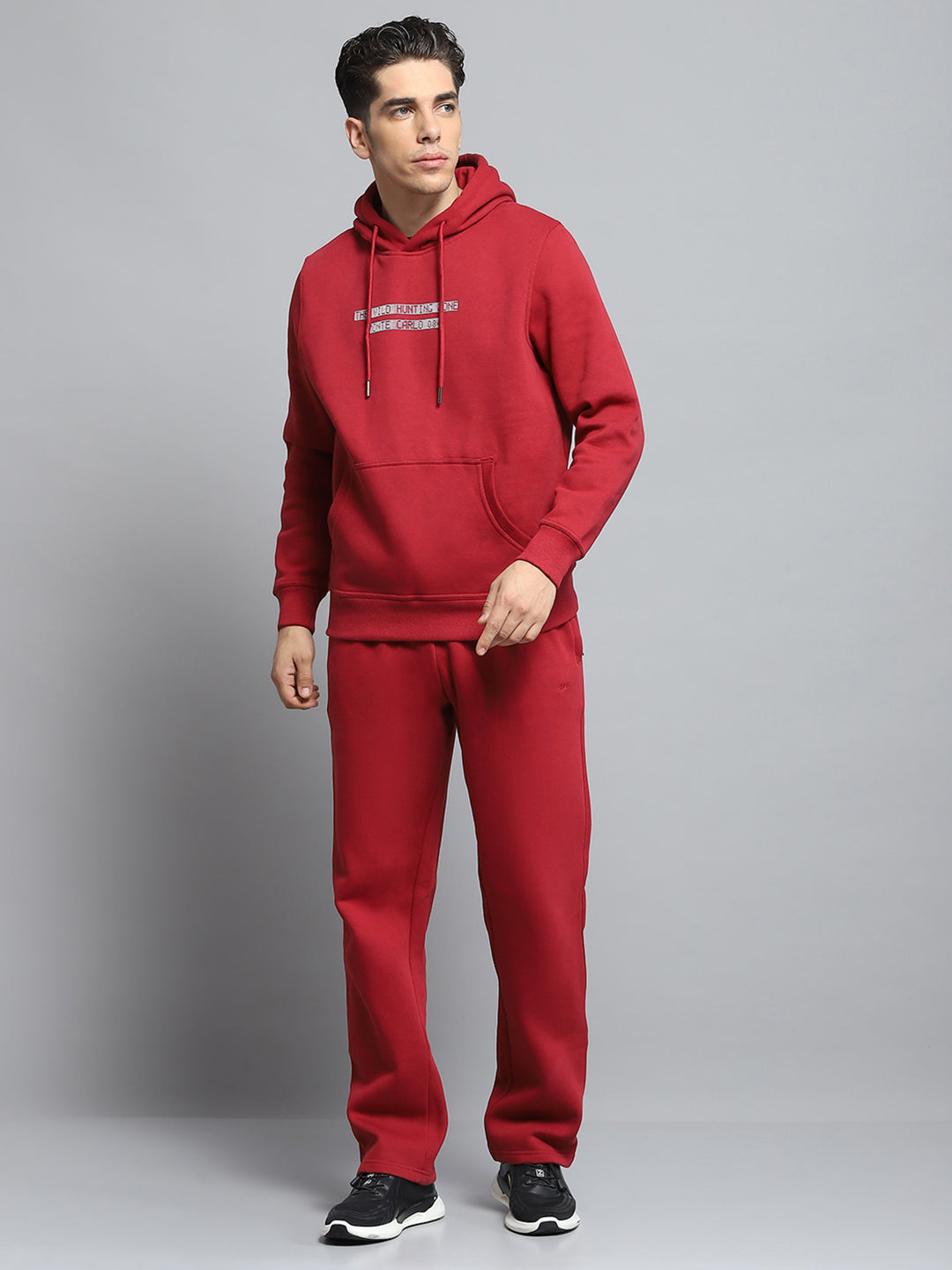 Men Maroon Solid Hooded Full Sleeve Winter Tracksuit