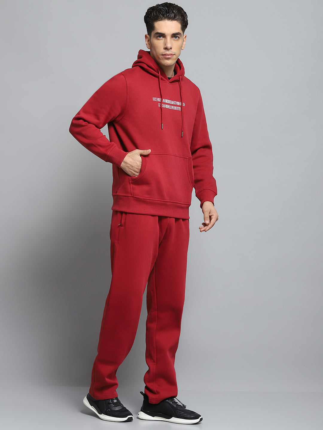 Men Maroon Solid Hooded Full Sleeve Winter Tracksuit