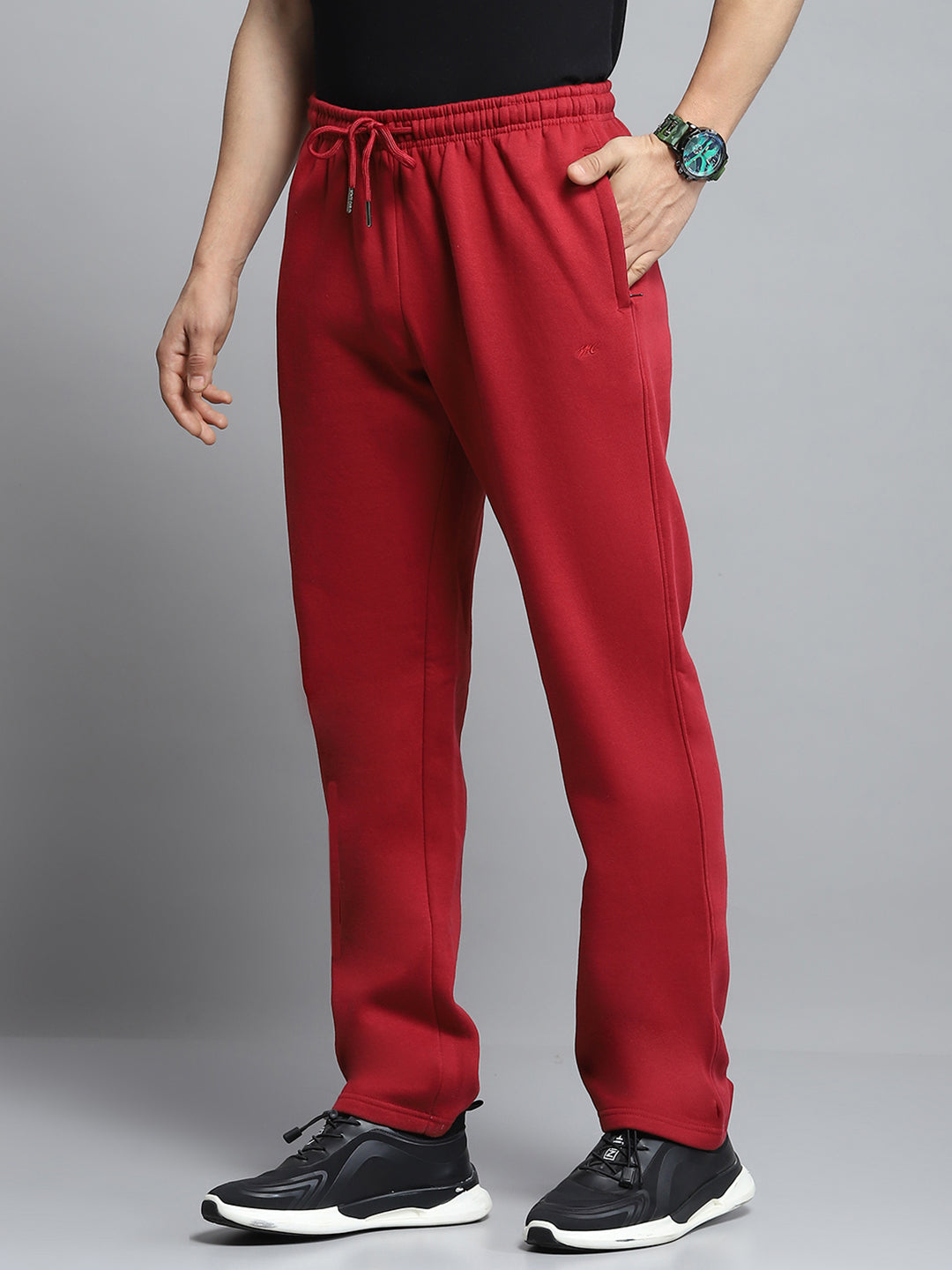 Men Maroon Solid Hooded Full Sleeve Winter Tracksuit