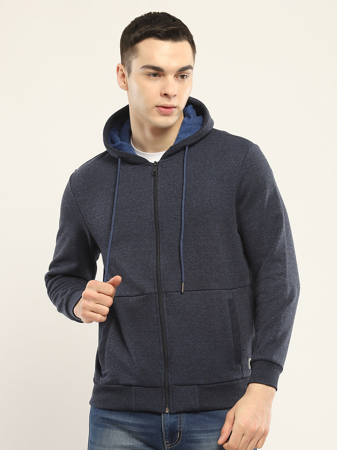 Men Navy Blue Solid Hooded Full Sleeve Sweatshirt
