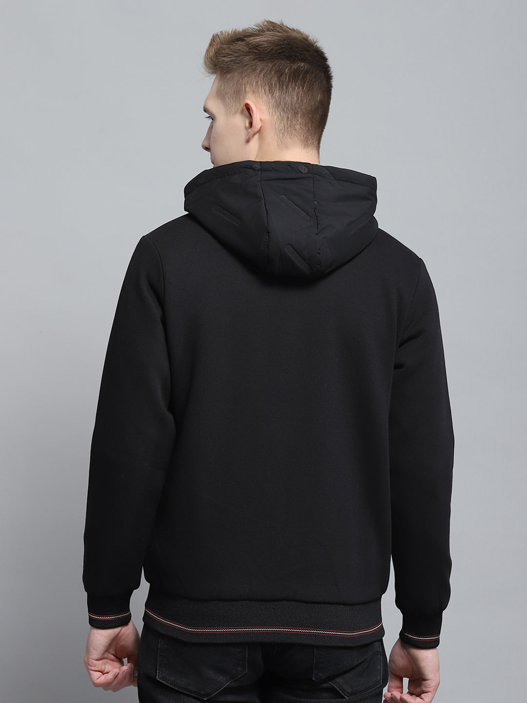 Men Black Solid Hooded Full Sleeve Sweatshirt