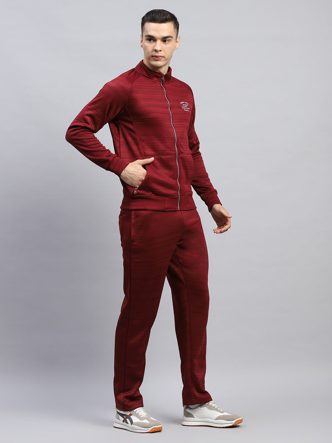 Men Maroon Solid Mock Neck Full Sleeve Winter Tracksuit