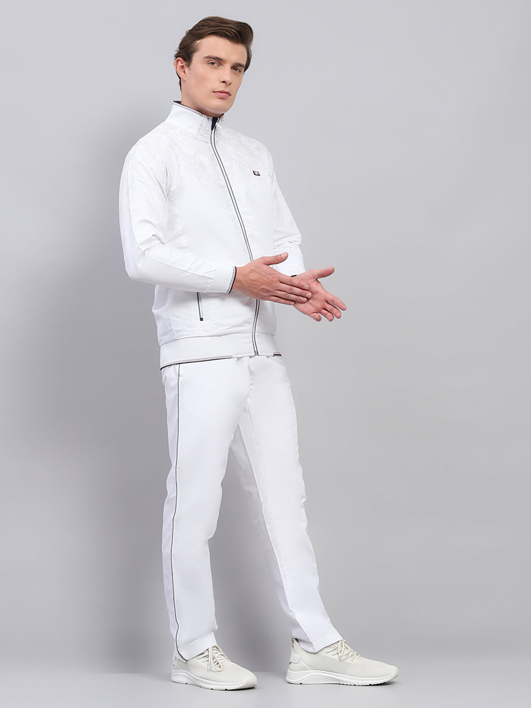 Men White Solid Mock Neck Full Sleeve Winter Tracksuit