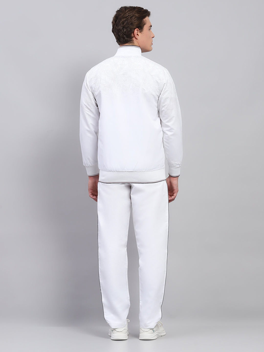Men White Solid Mock Neck Full Sleeve Winter Tracksuit