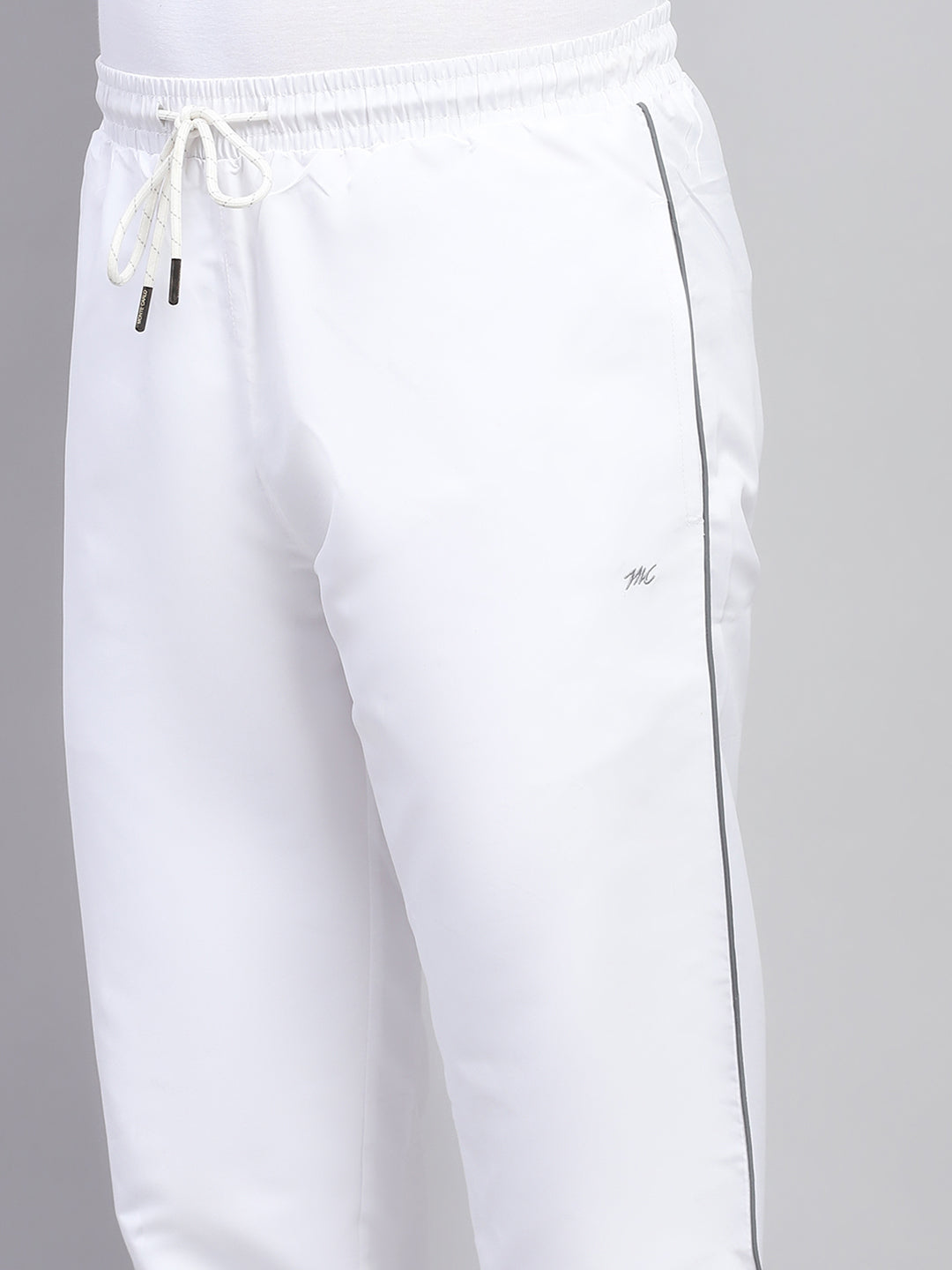 Men White Solid Mock Neck Full Sleeve Winter Tracksuit