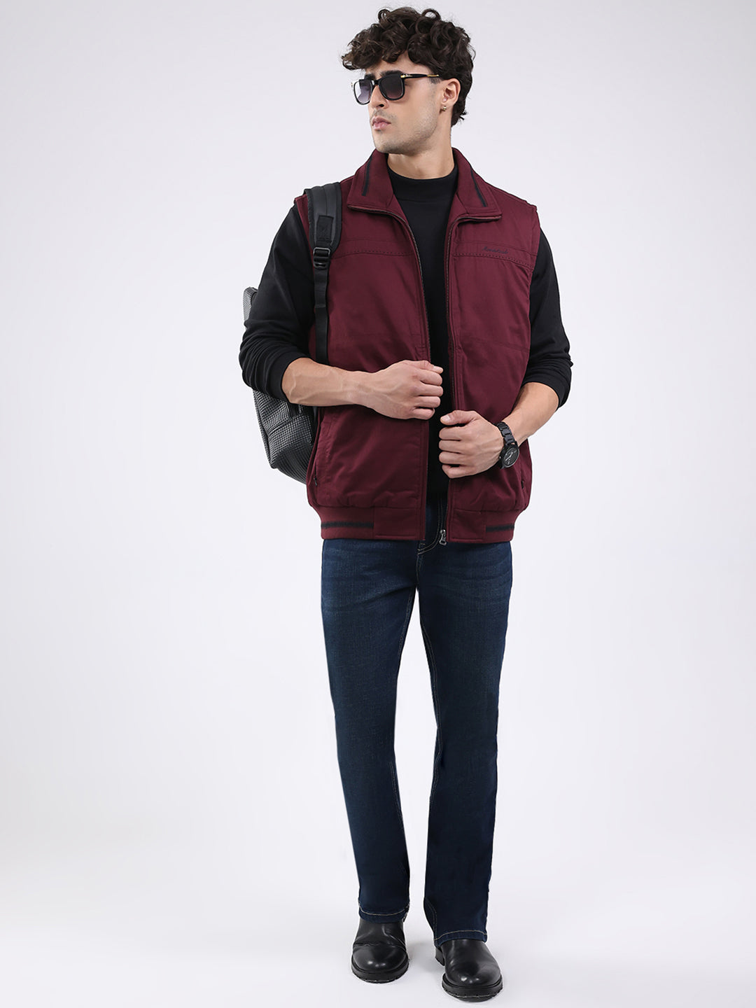 Men Maroon Solid Collar Sleeveless Jacket