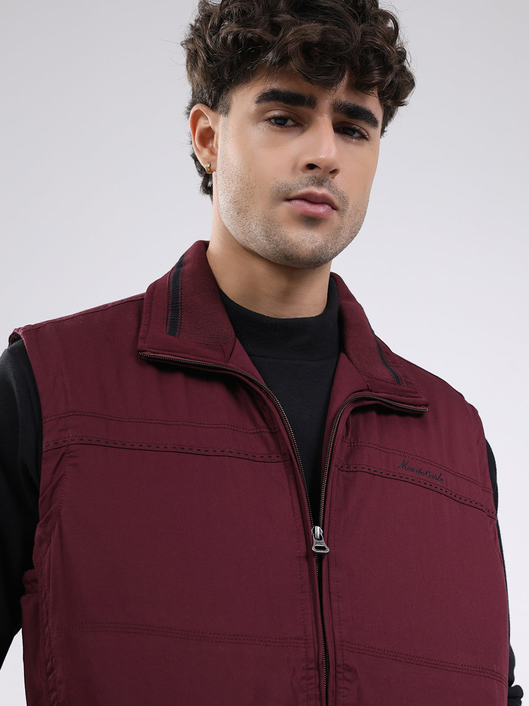 Men Maroon Solid Collar Sleeveless Jacket