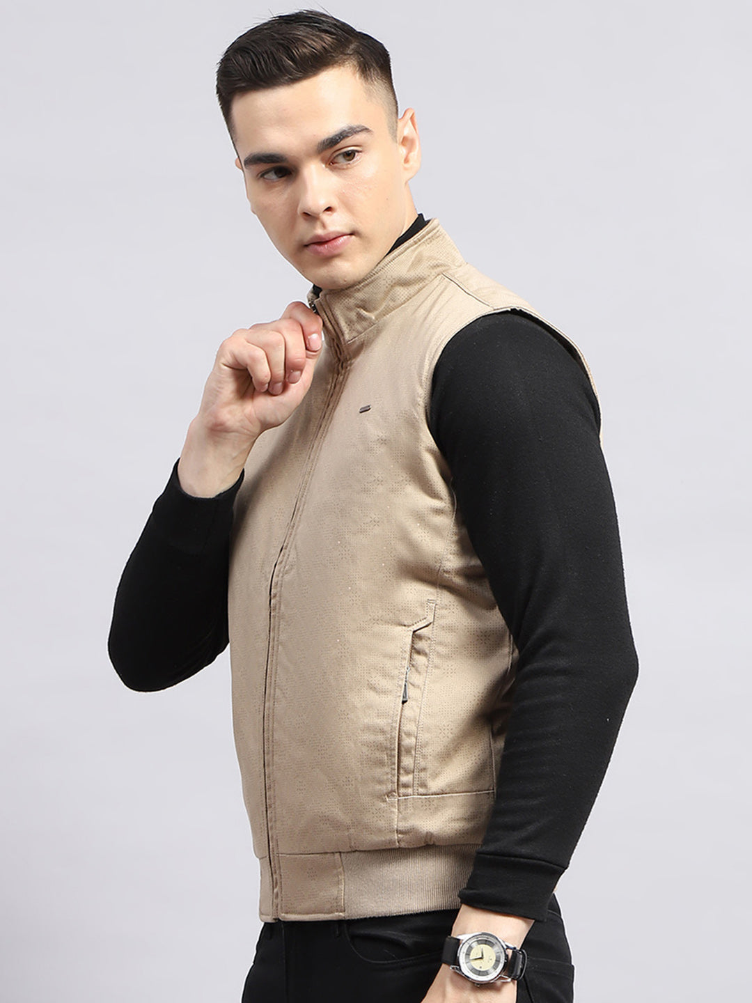 Men Beige Printed Mock Neck Sleeveless Jacket