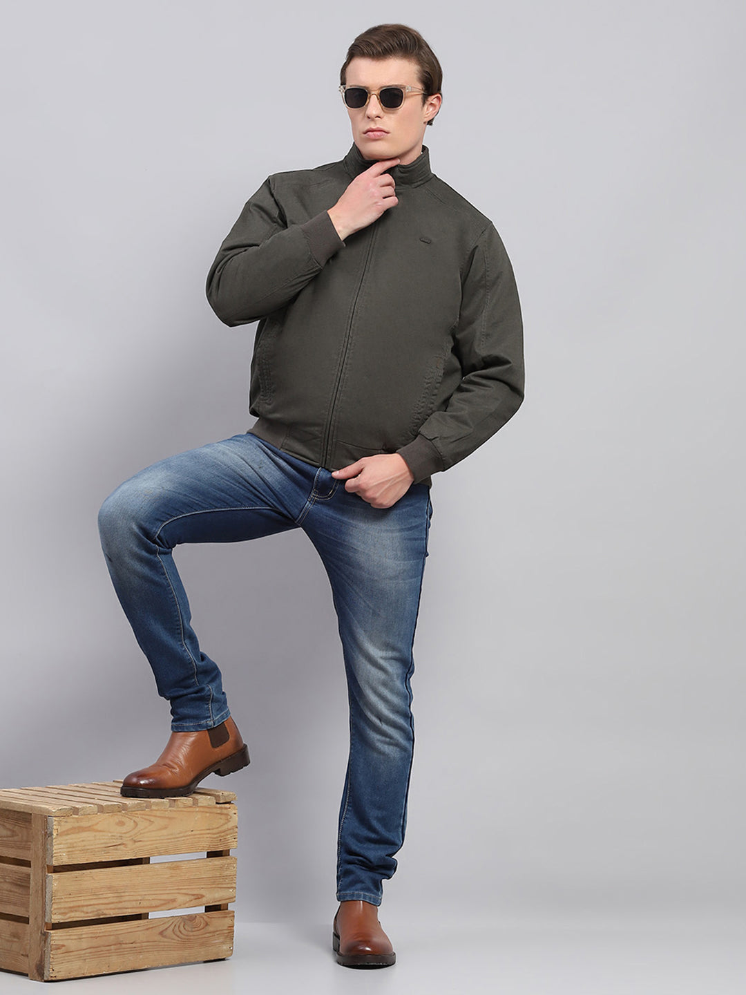 Men Olive Solid Mock Neck Full Sleeve Jacket
