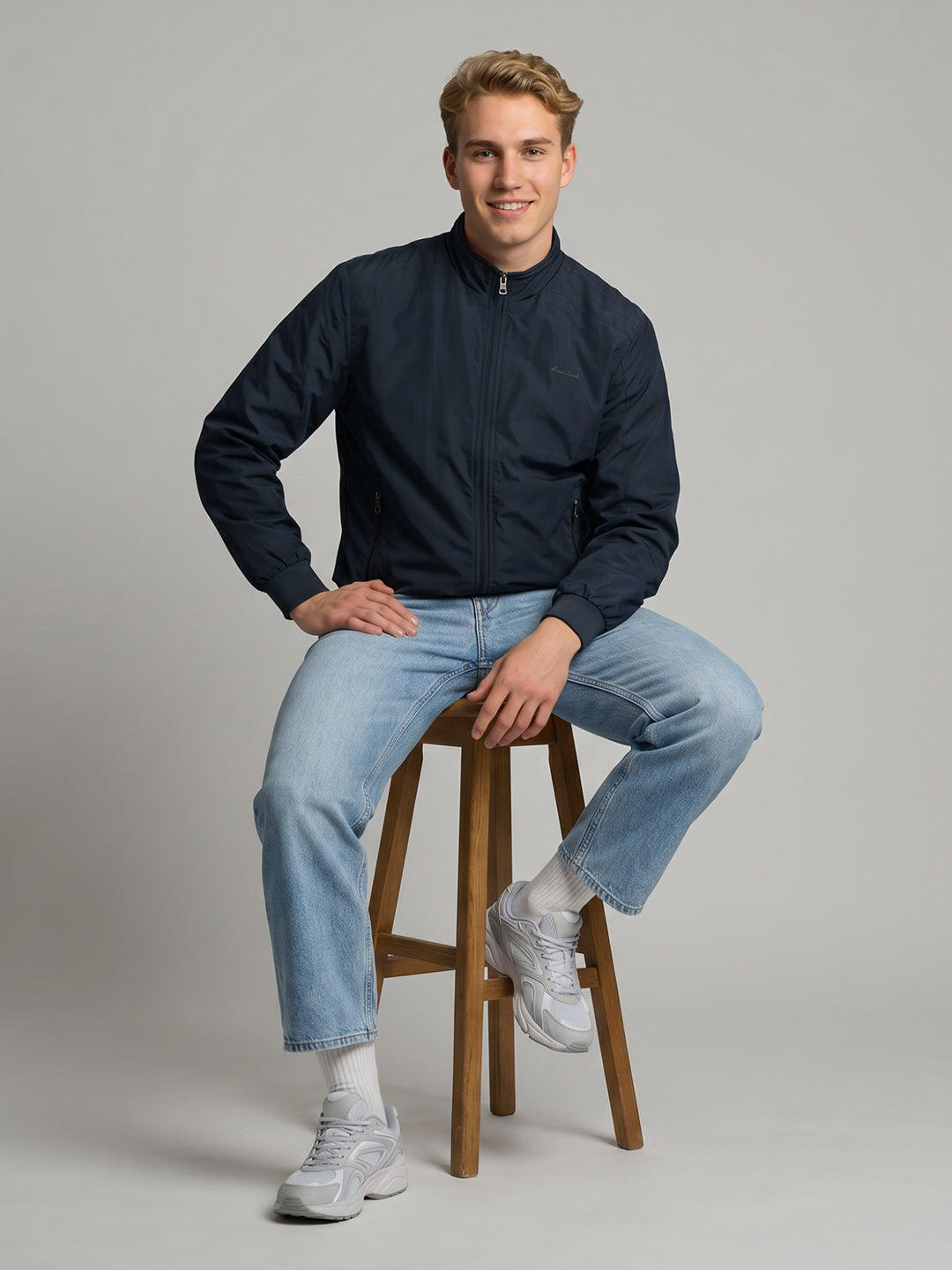 Men Navy Blue Solid Collar Full Sleeve Reversible Jacket