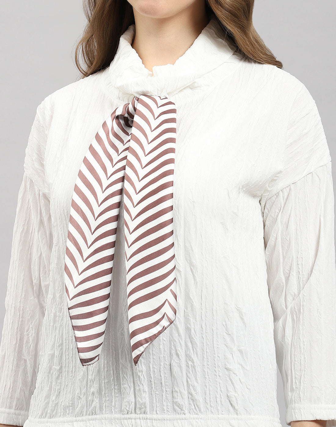 Women White Solid Mock Neck Full Sleeve Winter Top